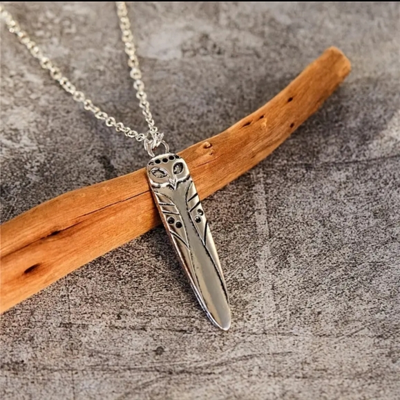 BEST SELLER #2 Silvery beautiful Owl π necklace - Picture 3 of 5